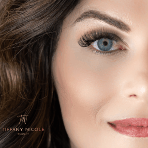 Hybrid eyelash extensions in Alexandria VA